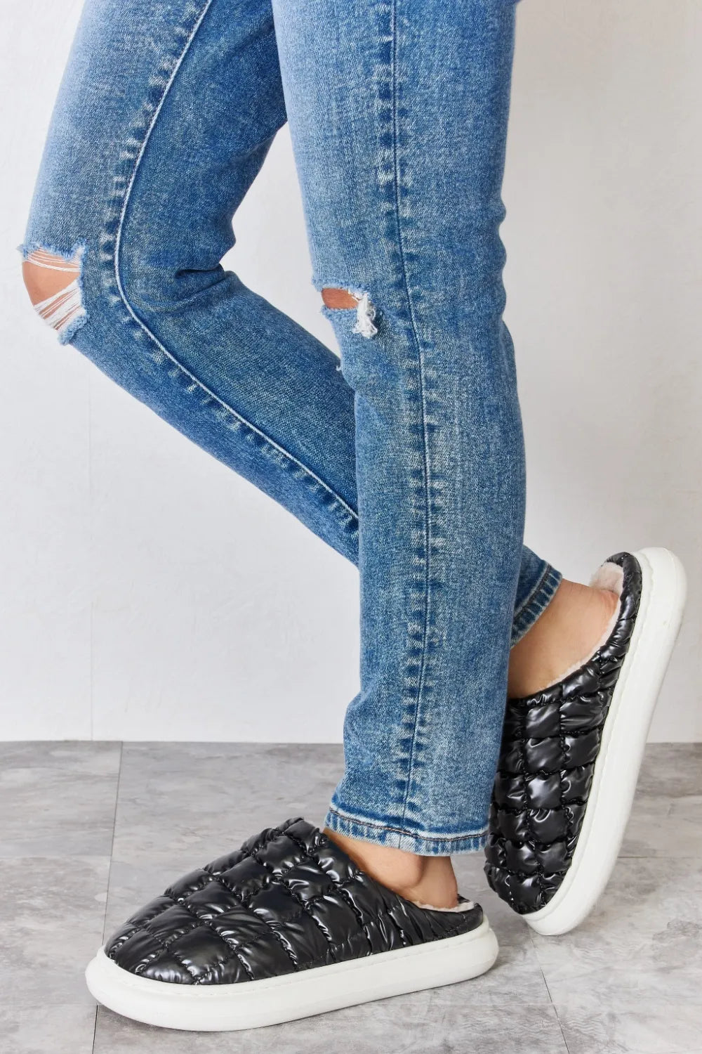 Melody Puffer Plush Slippers - Ladyez