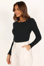 Lettuce Edge Round Neck Long Sleeve T-Shirt - Ladyez