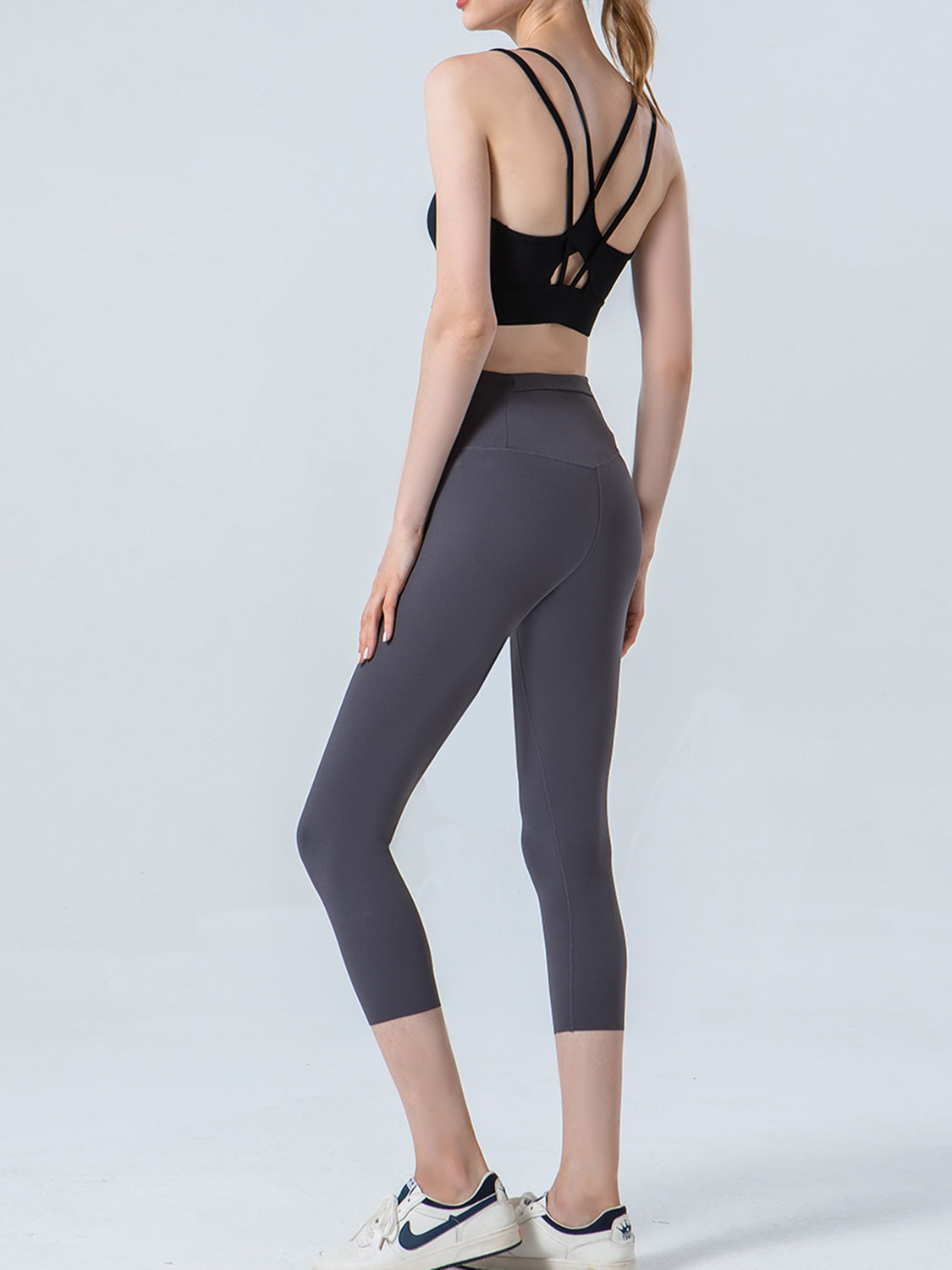 Wide Waistband Cropped Sports Leggings - Ladyez