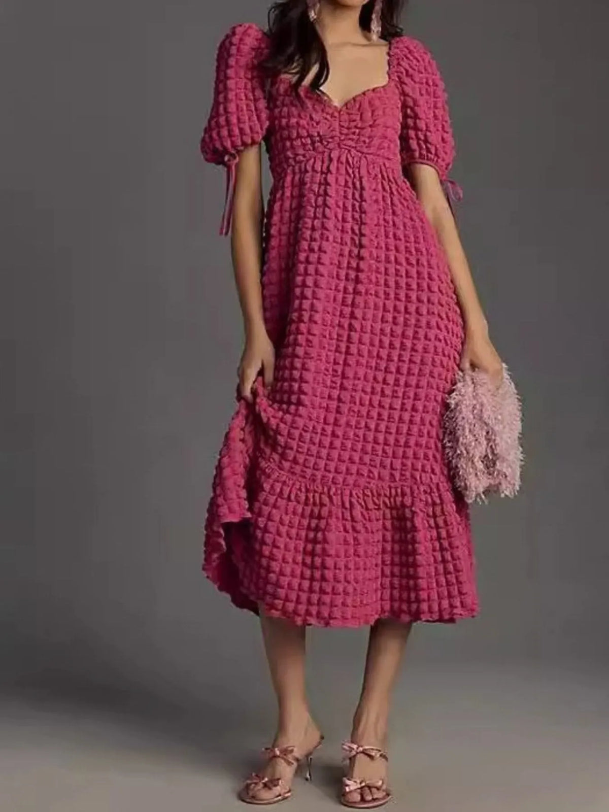 Textured Sweetheart Neck Short Sleeve Dress