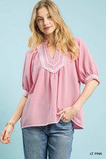 Umgee Textured Jacquard Contrast Trim Top