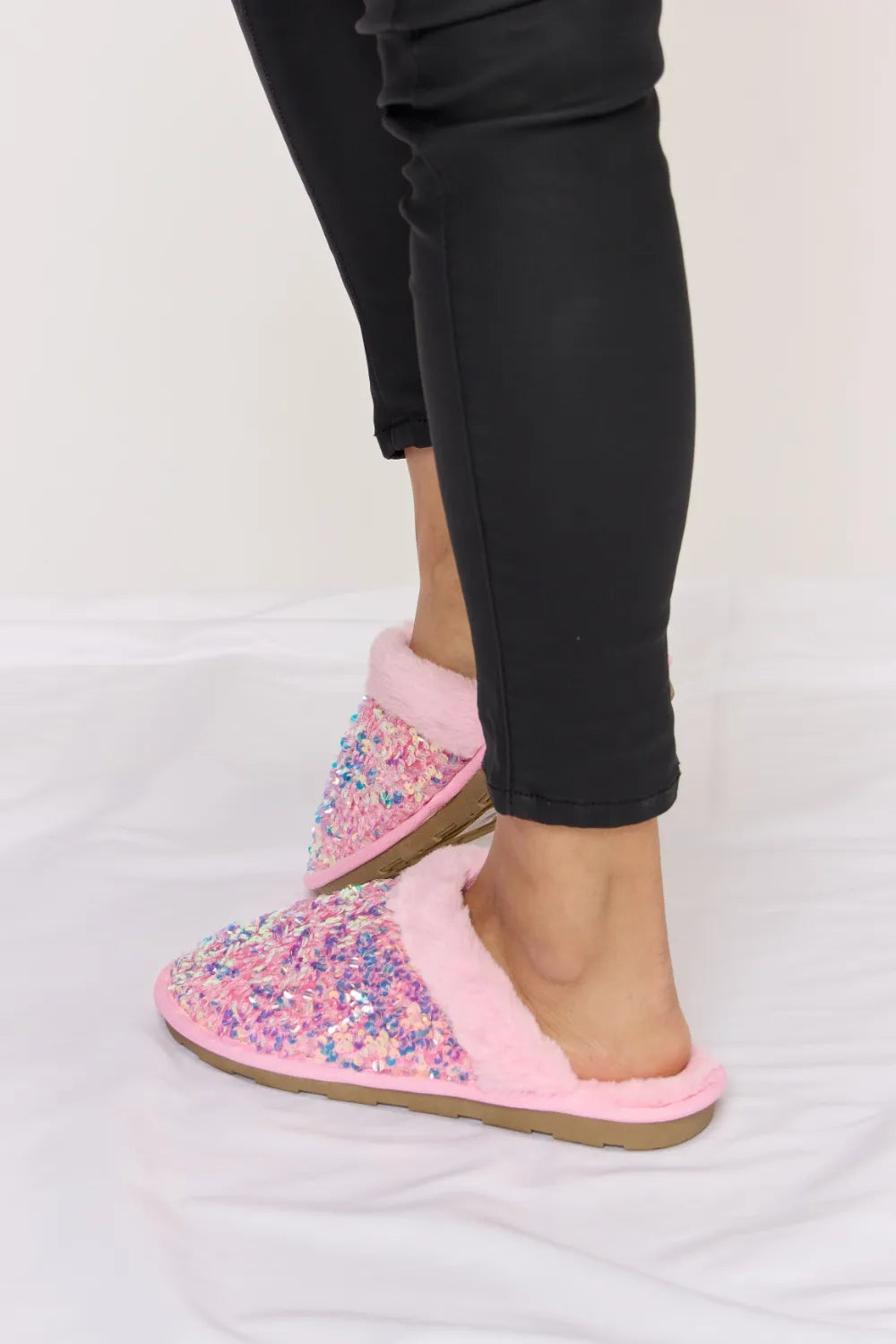 Forever Link Sequin Plush Round Toe Slippers - Ladyez