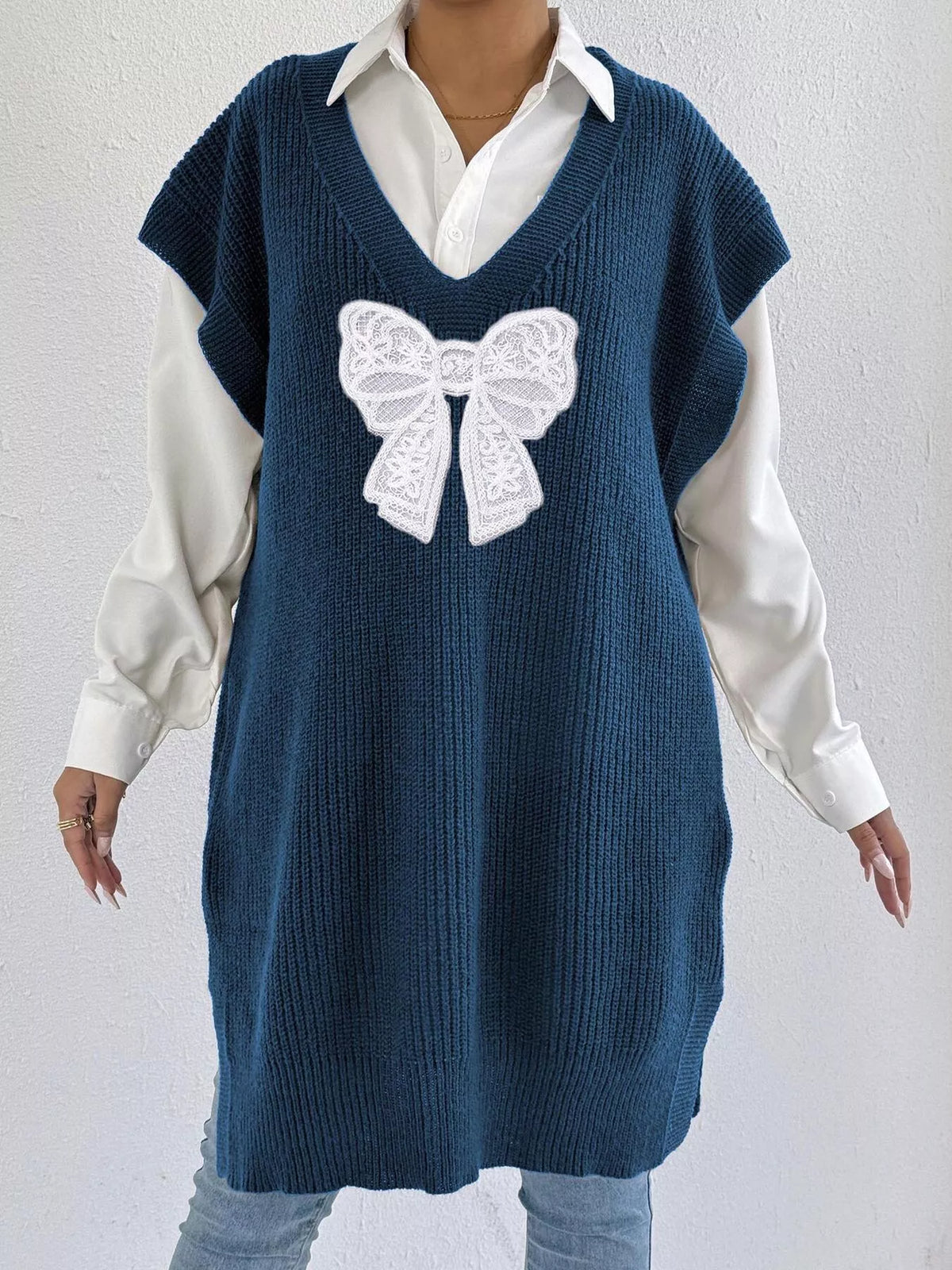 Embroidered Bow V-Neck Sweater Vest