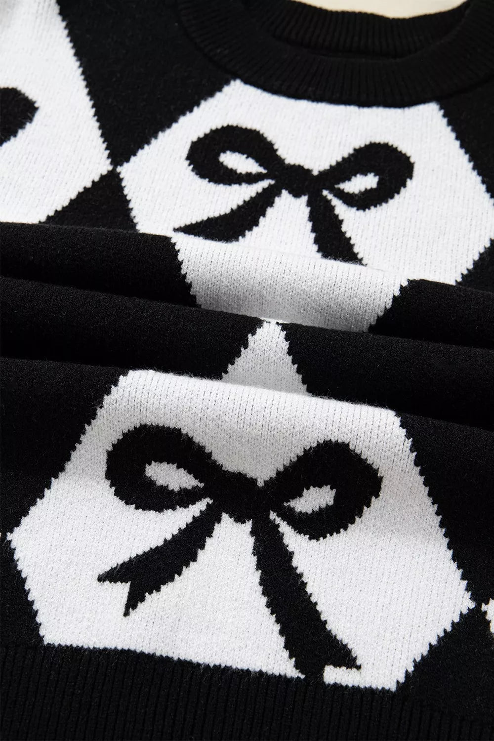 Bow Pattern Long Sleeve Contrast Sweater