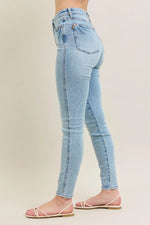 Judy Blue Full Size Mr Tummy Control Vintage Wash Skinny Jeans Plus Size