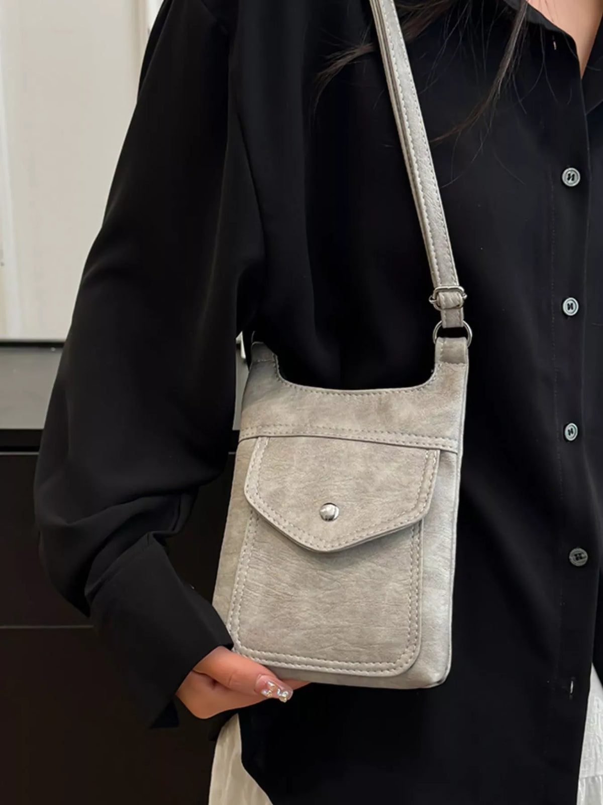Adjustable Strap Leather Crossbody Bag