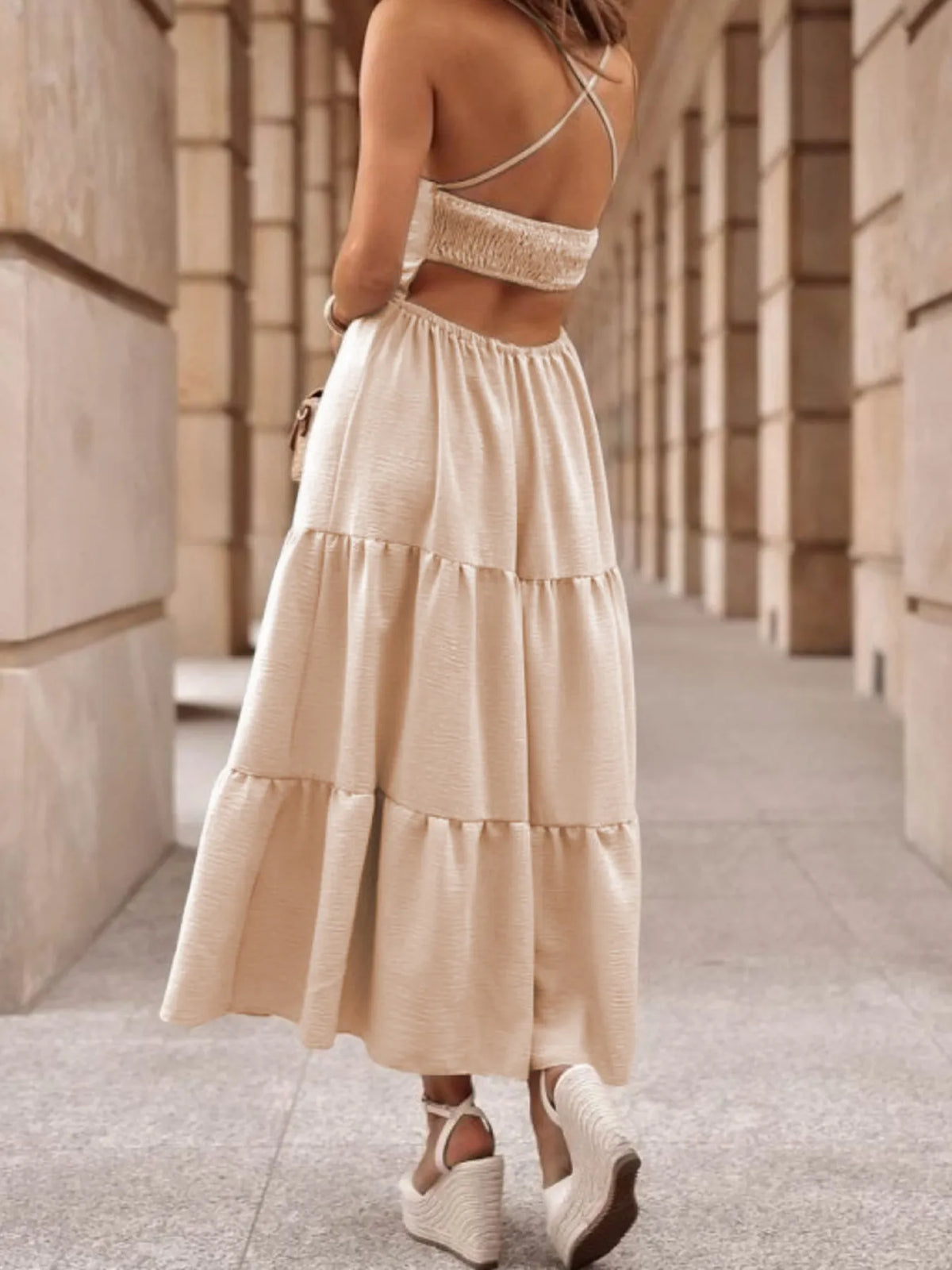 Crossover Backless Bodice Tiered Maxi Dress - Ladyez
