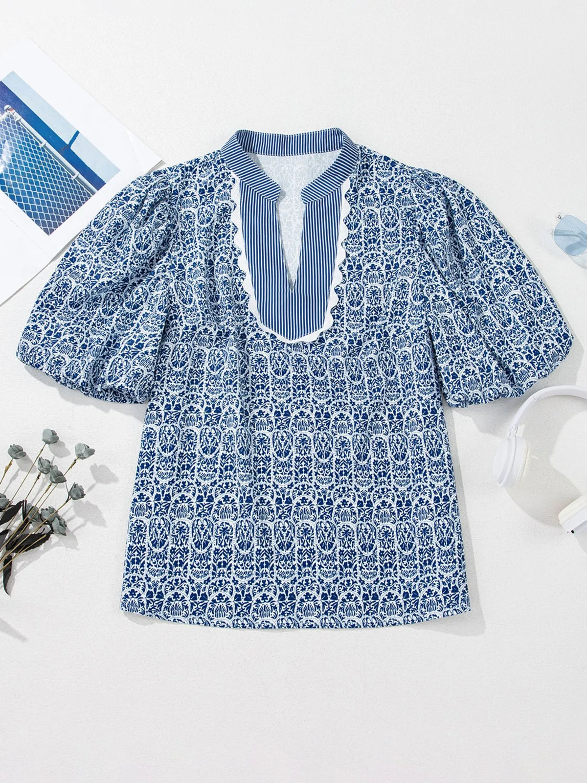Printed Contrast Ric-Rac Puff Sleeve Top - Ladyez