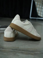 Reyansh Sneakers: Trendy Footwear