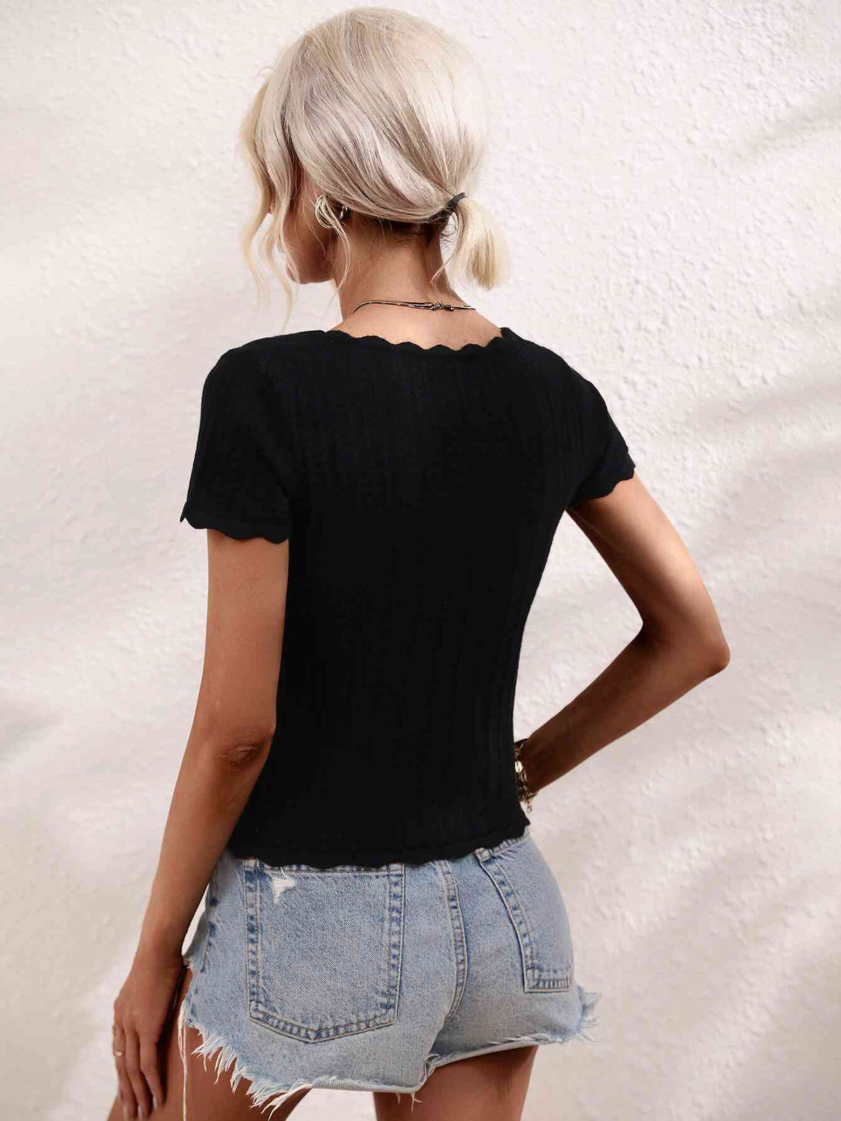 Scalloped Hem Square Neck Knit Top - Ladyez