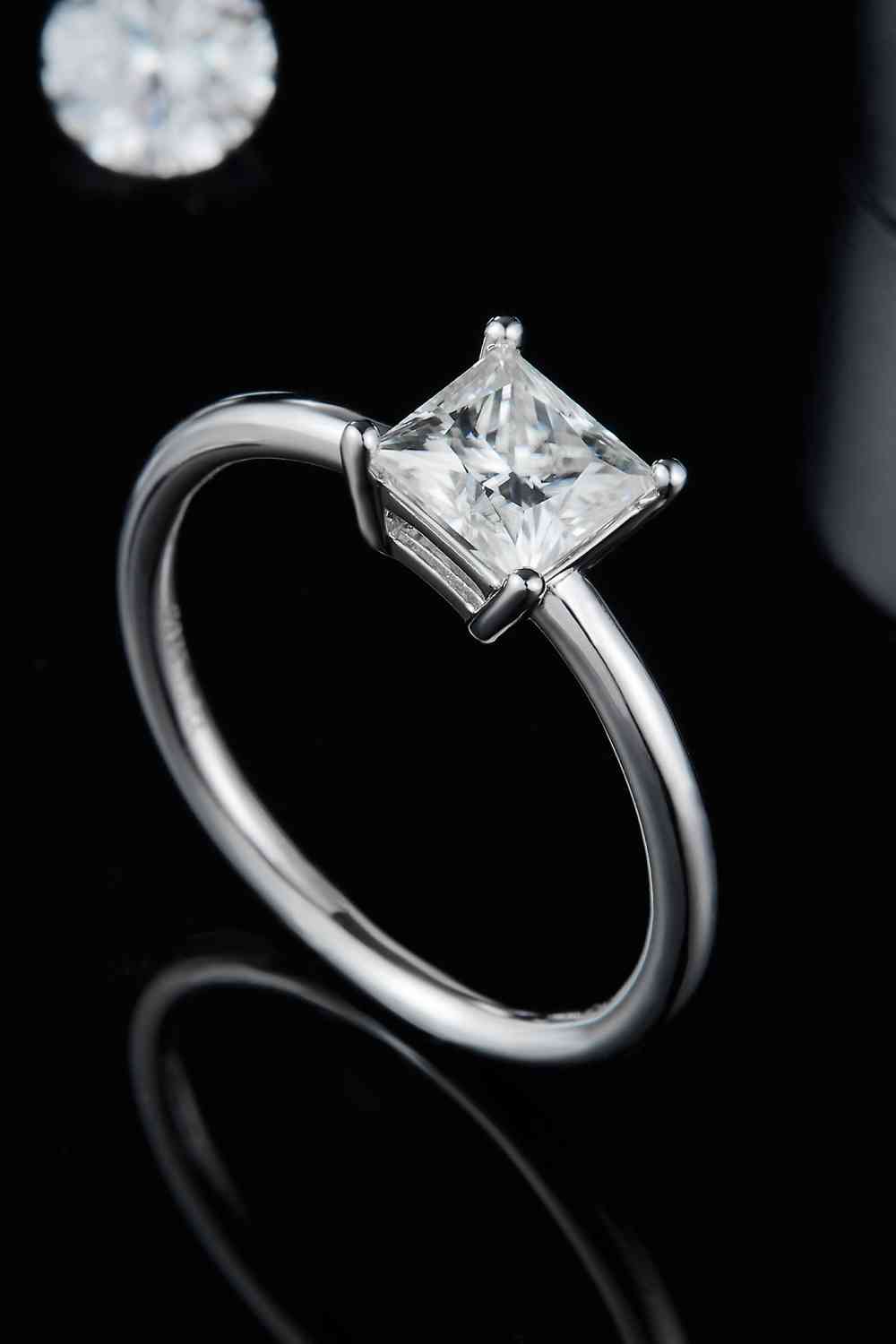 1 Carat Moissanite 925 Sterling Silver Solitaire Ring - Ladyez