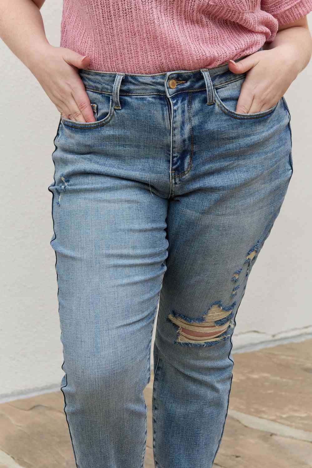 Judy Blue Macy Full Size Mid Rise Boyfriend Jeans - Ladyez