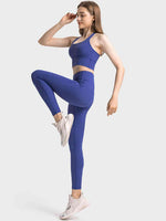 Scoop Neck Crisscross Straps Sports Bra - Ladyez
