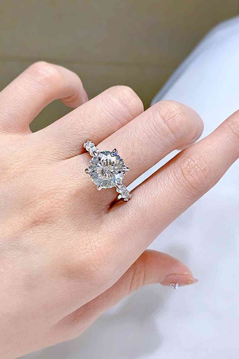 5 Carat Moissanite Side Stone Ring - Ladyez