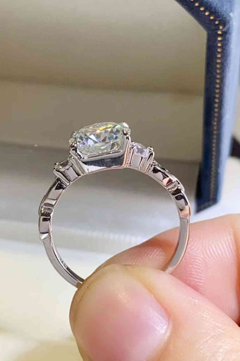 2 Carat Moissanite 925 Sterling Silver Ring - Ladyez