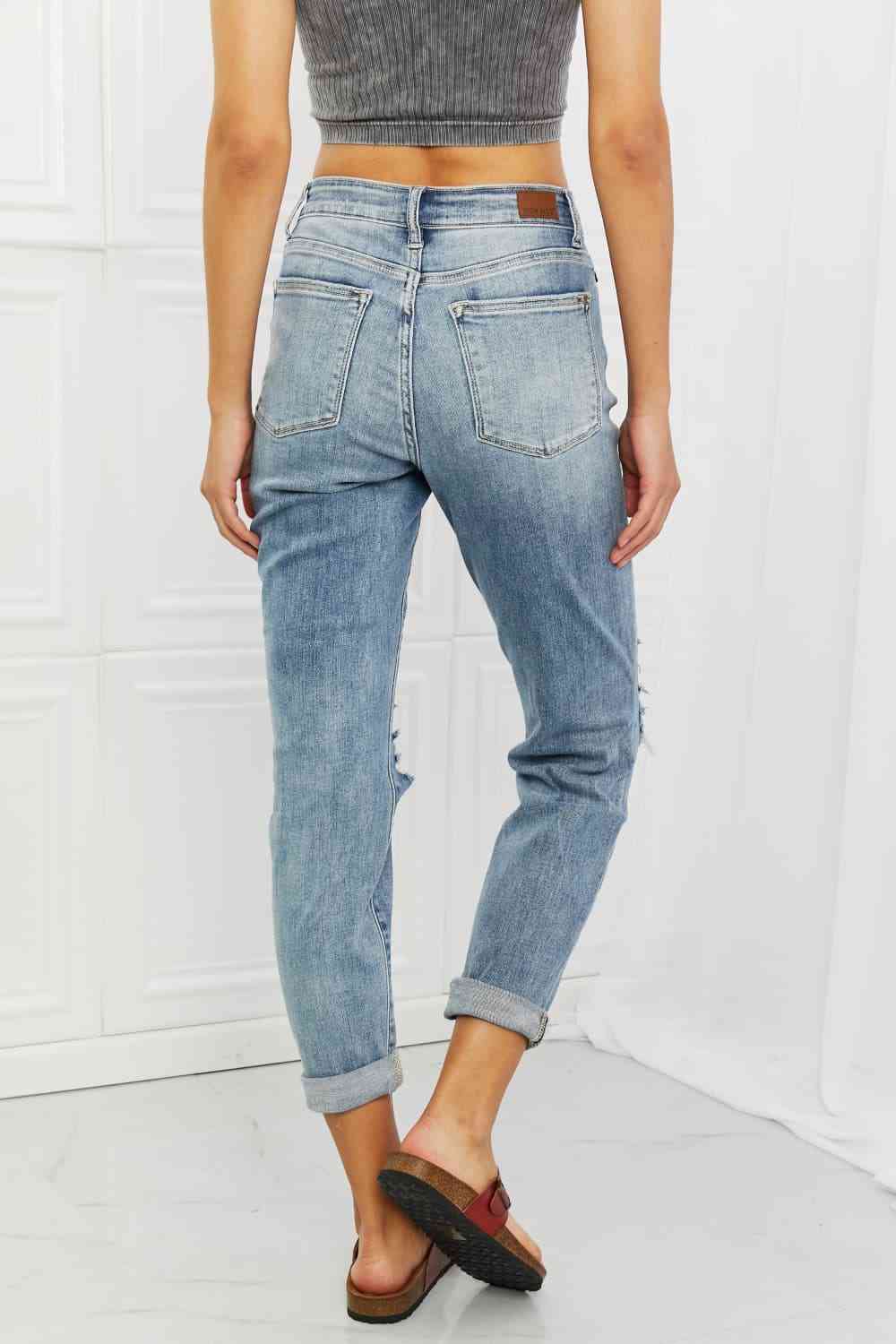 Judy Blue Malia Full Size Mid Rise Boyfriend Jeans - Ladyez