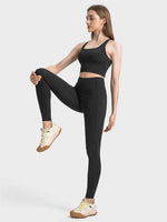 Scoop Neck Crisscross Straps Sports Bra - Ladyez