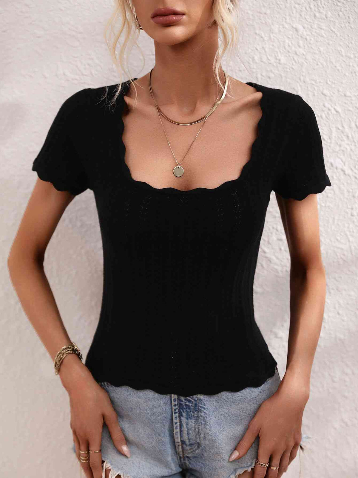 Scalloped Hem Square Neck Knit Top - Ladyez