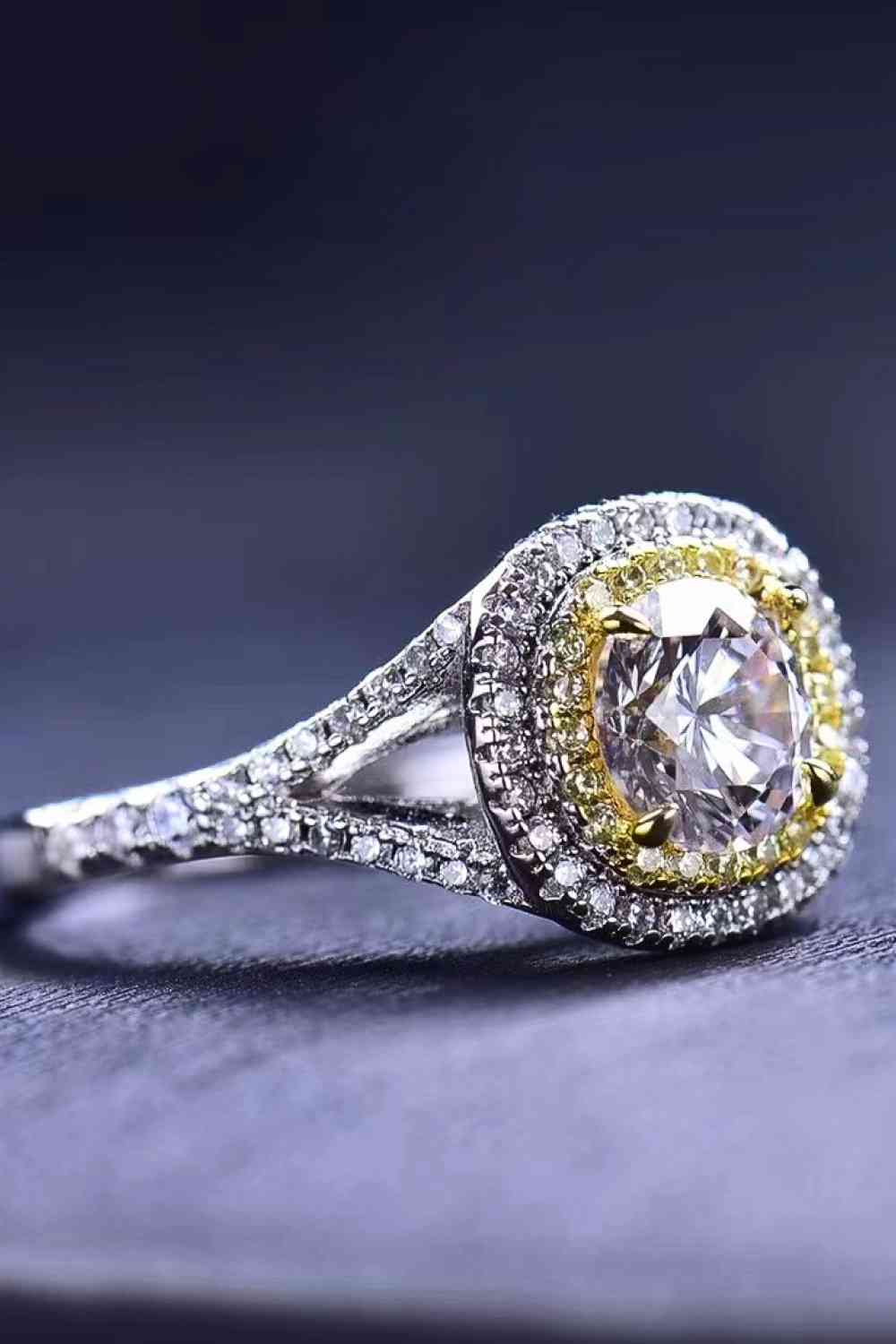 Two-Tone 1 Carat Moissanite Ring - Ladyez