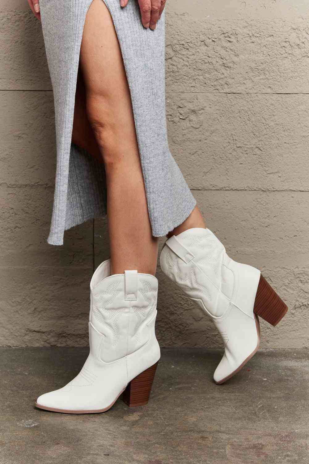 Legend Footwear Bella Cowboy Boots - Ladyez