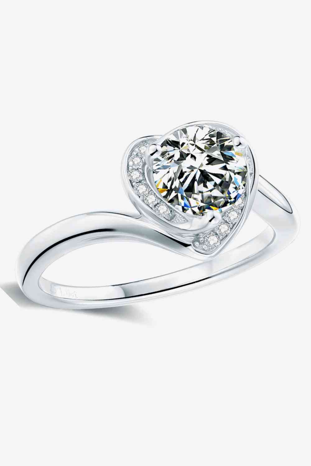 1 Carat Moissanite Heart Ring - Ladyez