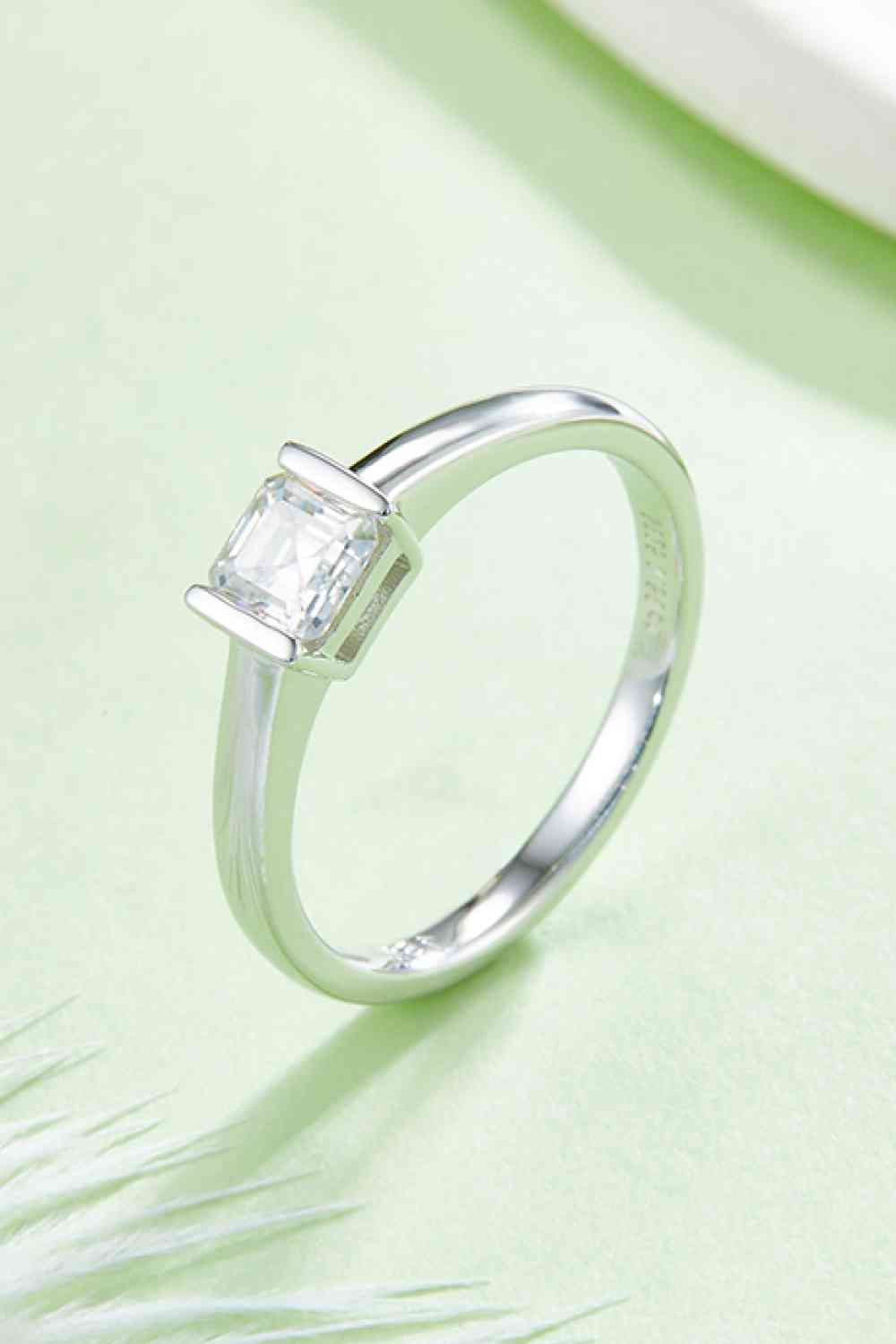 Moissanite 925 Sterling Silver Solitaire Ring - Ladyez