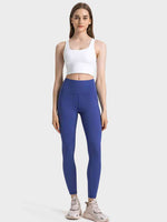 Scoop Neck Crisscross Straps Sports Bra - Ladyez