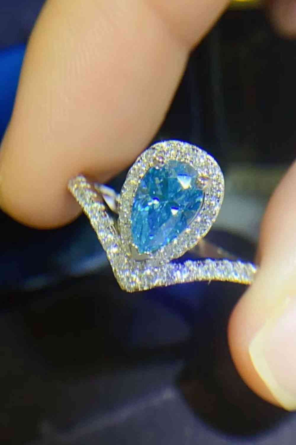 1 Carat Pear Shape Moissanite Heart Ring - Ladyez