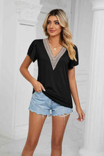 Contrast Trim Petal Sleeve V-Neck Top - Ladyez
