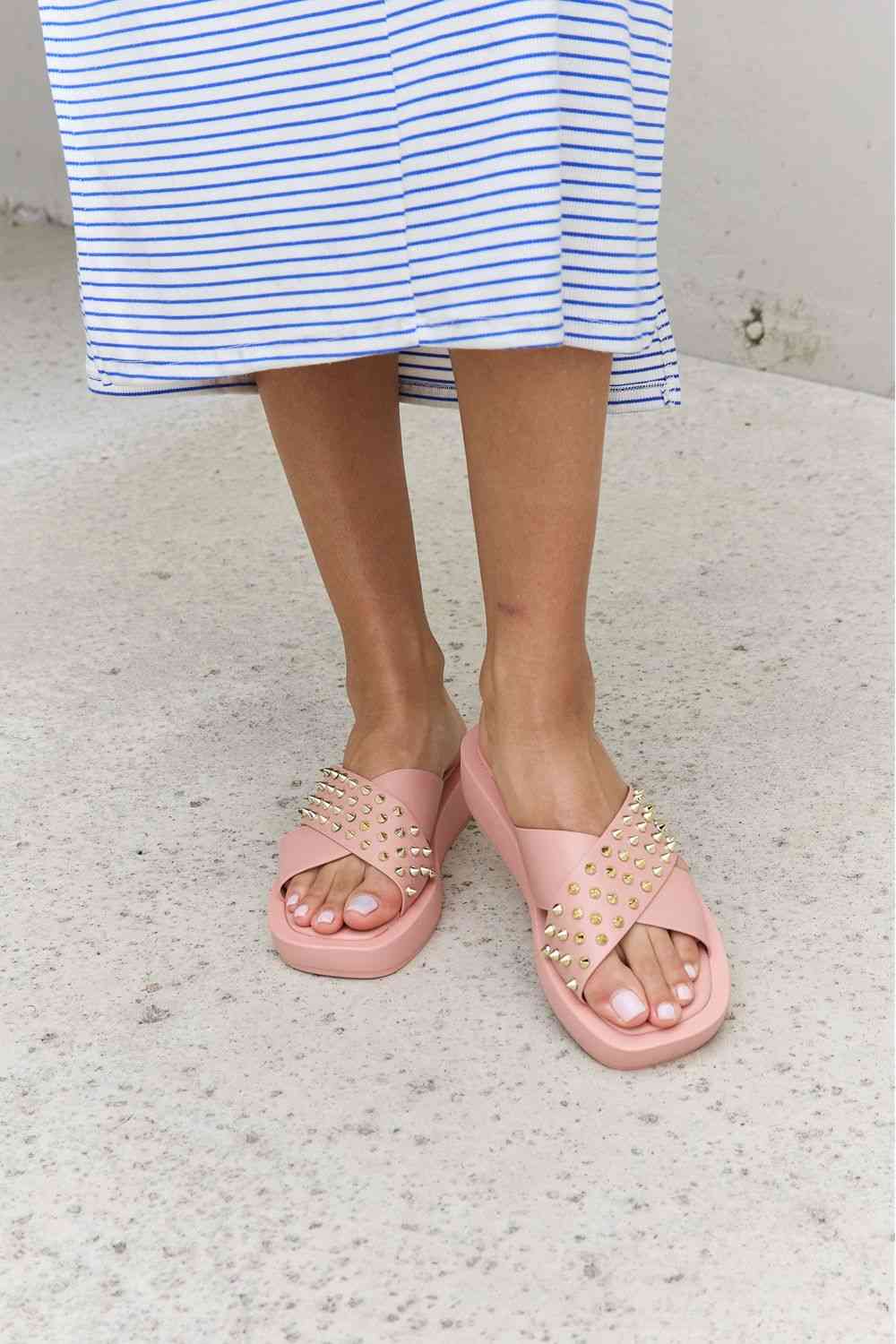 Forever Link Studded Cross Strap Sandals in Blush - Ladyez
