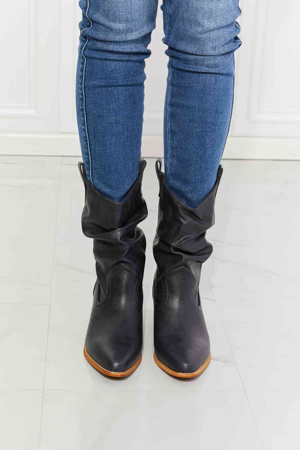 MMShoes Better in Texas Scrunch Cowboy Boots in Navy - Ladyez