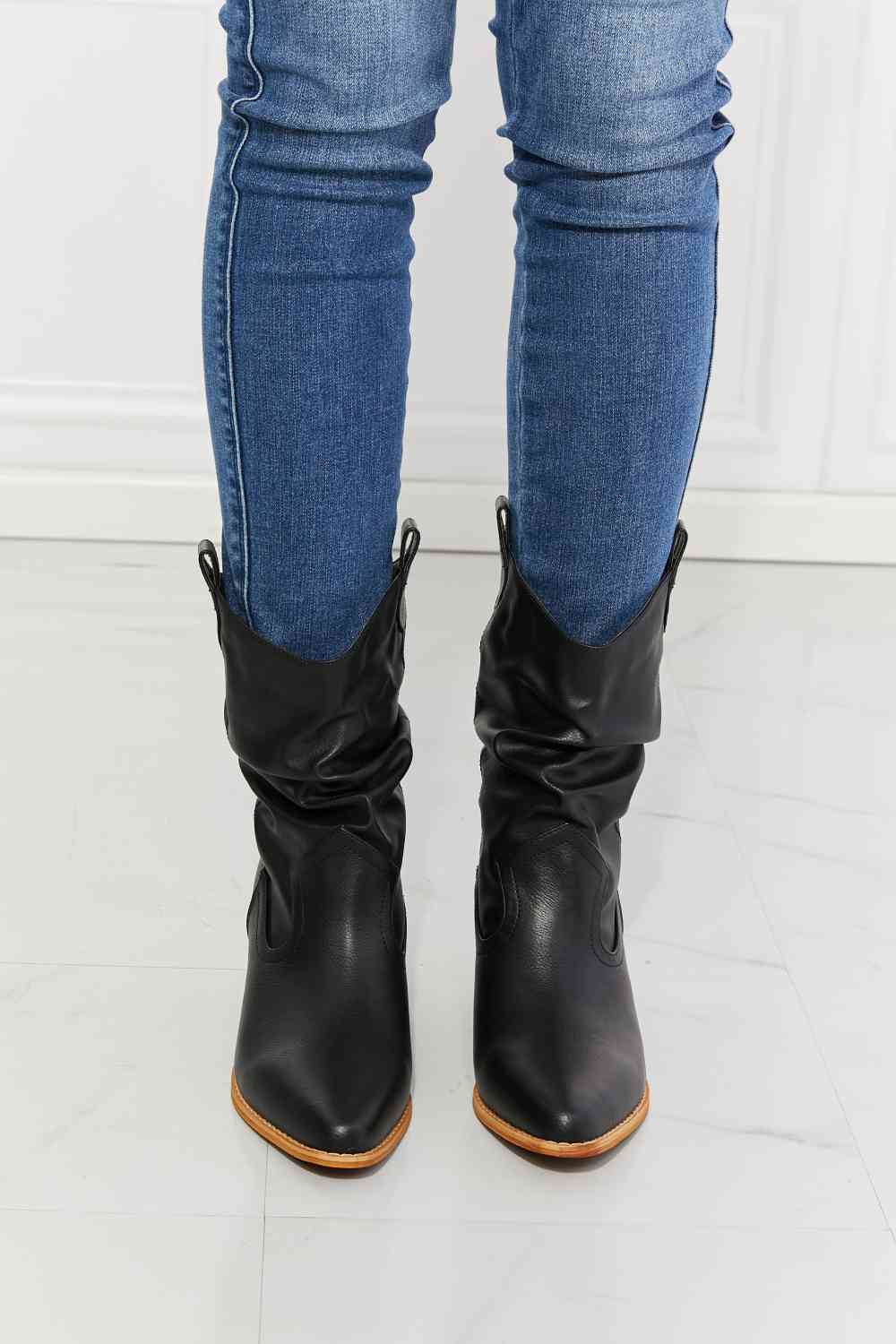MMShoes Better in Texas Scrunch Cowboy Boots in Black - Ladyez
