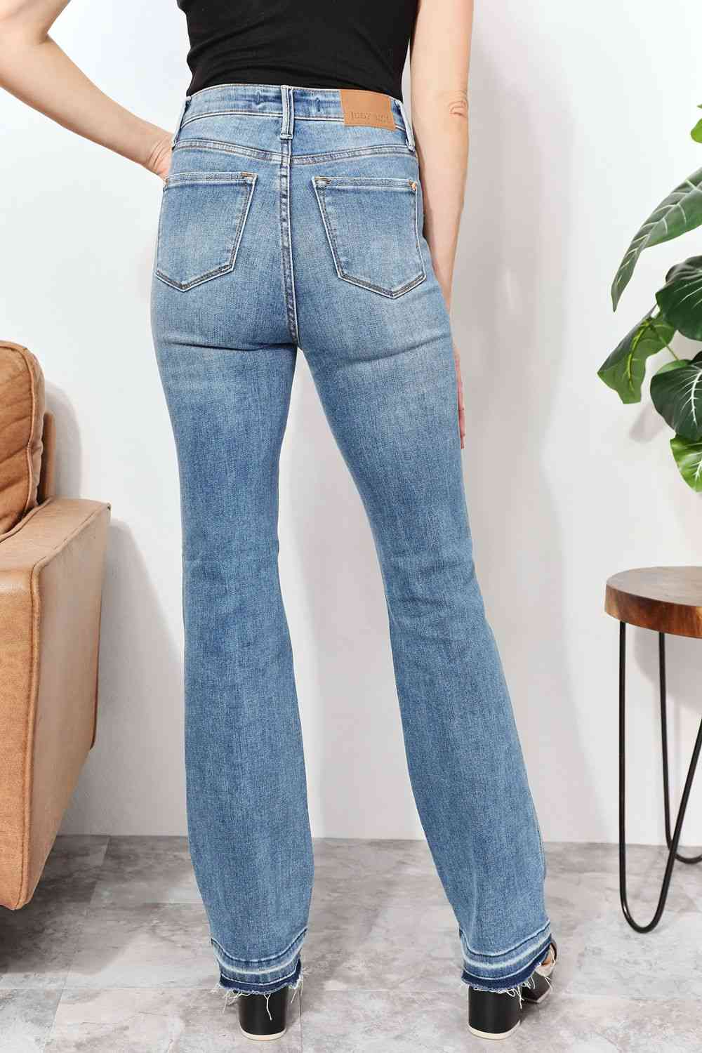 Judy Blue Full Size High Waist Jeans with Pockets - Ladyez