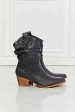 MMShoes Better in Texas Scrunch Cowboy Boots in Navy - Ladyez