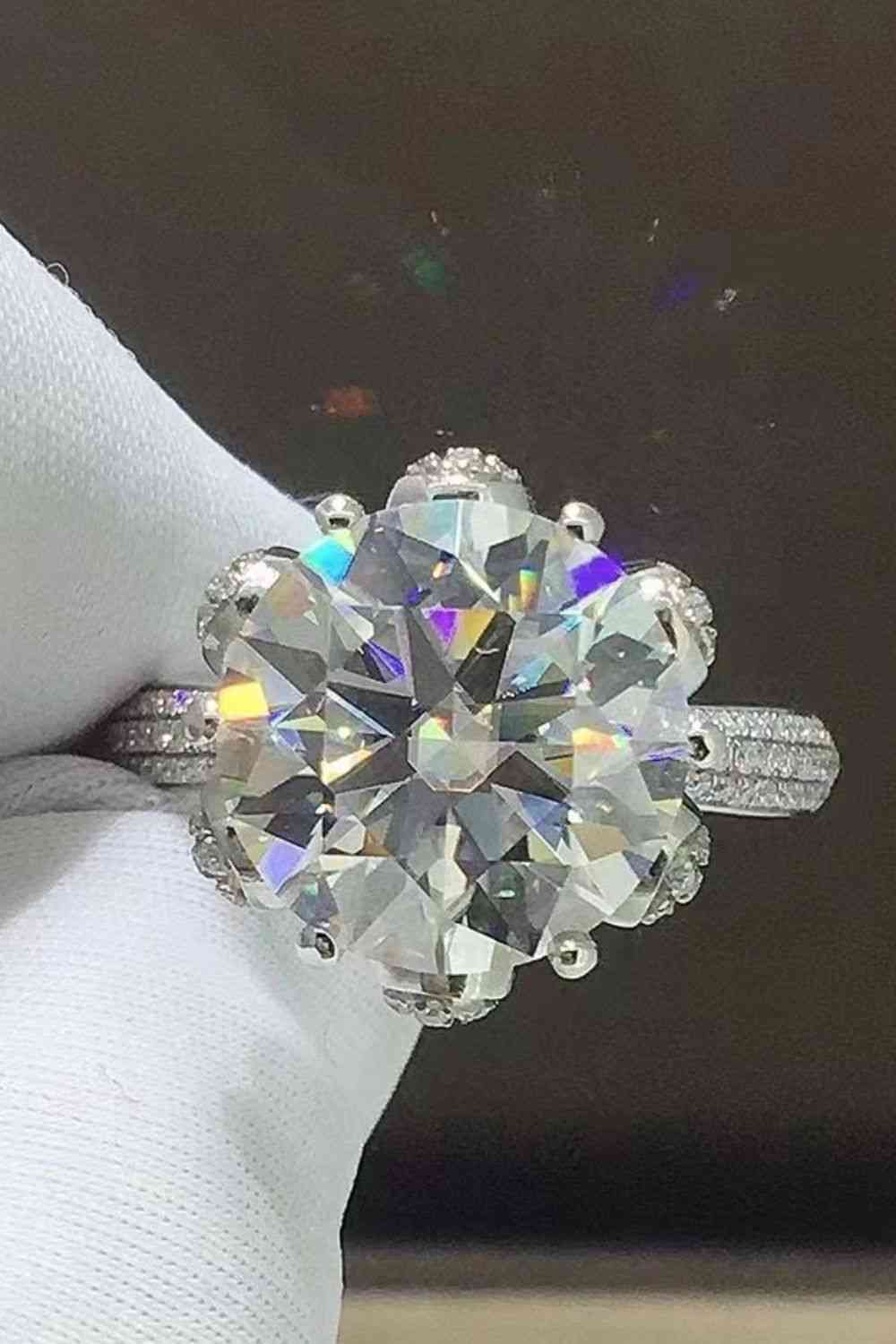 5 Carat Moissanite Side Stone Ring - Ladyez