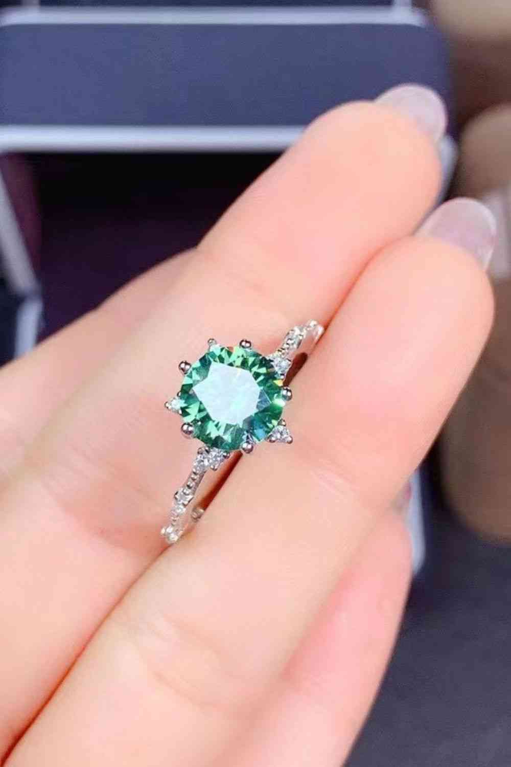All Eyes On Me 1 Carat Moissanite Platinum-Plated Ring - Ladyez