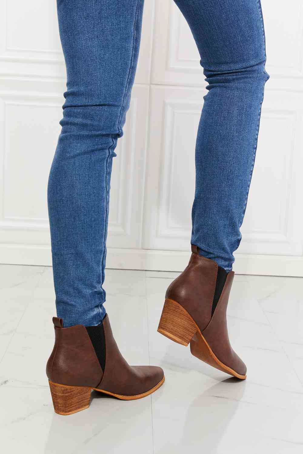 MMShoes Back At It Point Toe Bootie in Chocolate - Ladyez