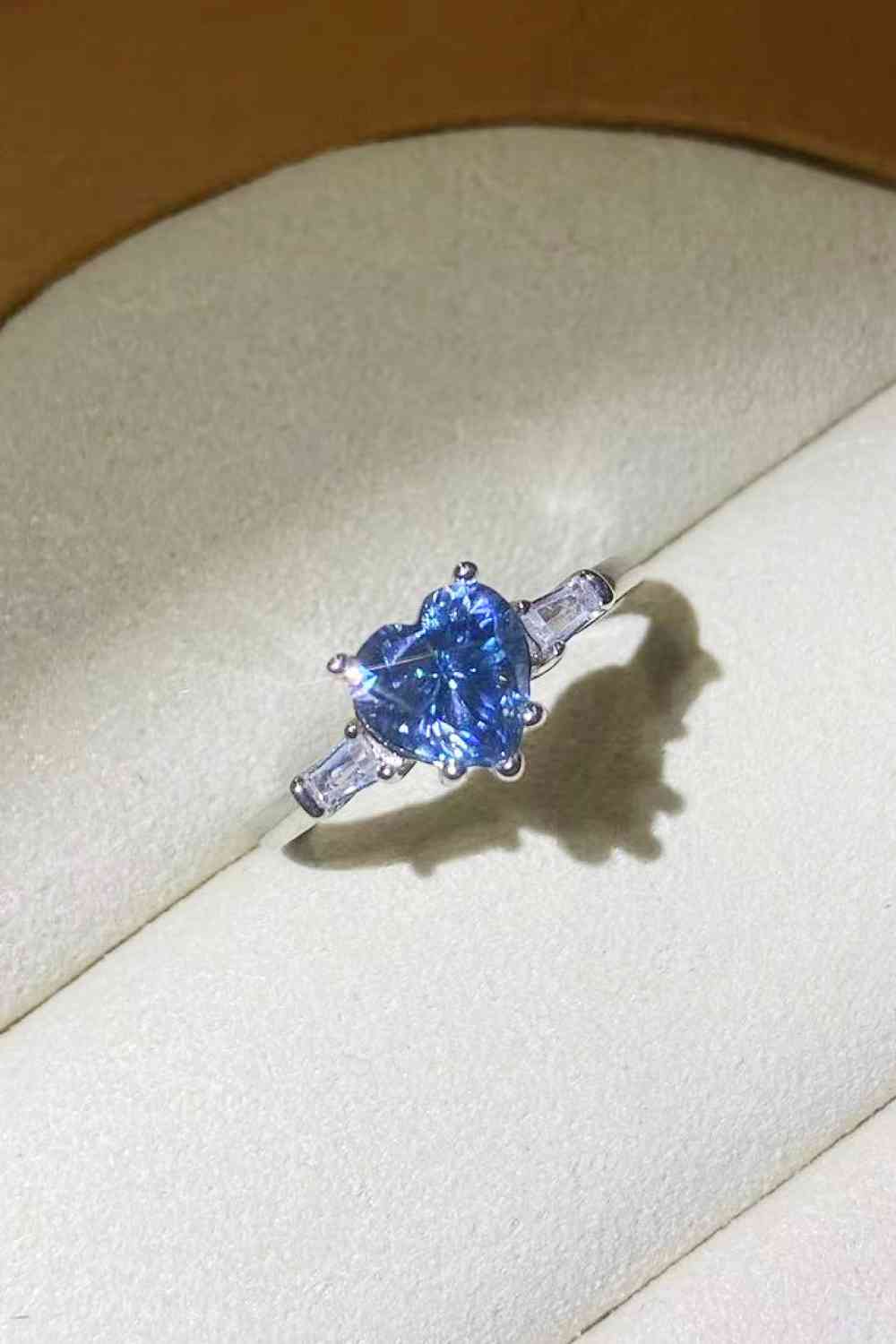 1 Carat Moissanite Heart-Shaped Platinum-Plated Ring in Blue - Ladyez