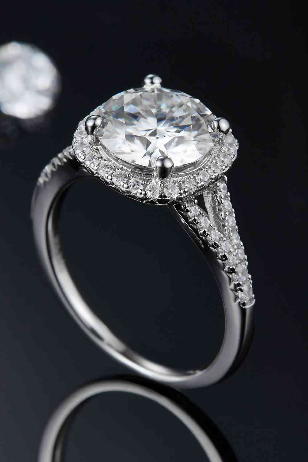3 Carat Moissanite Halo Ring - Ladyez