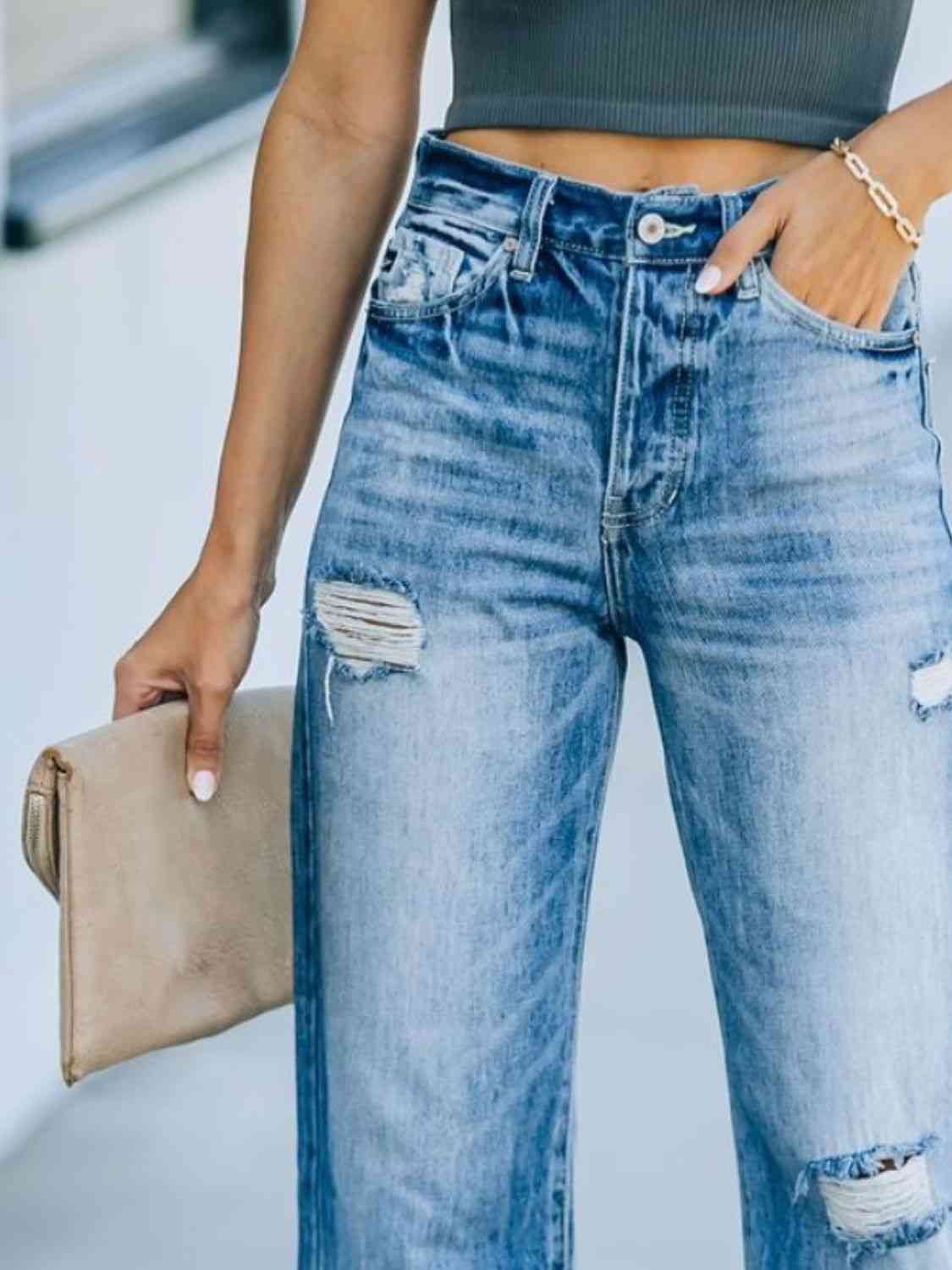 Distressed Straight Leg Jeans - Ladyez