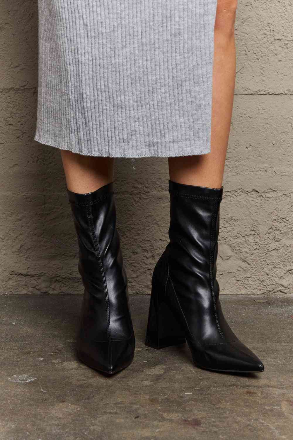 Weeboo Stacy Block Heel Sock Boots - Ladyez