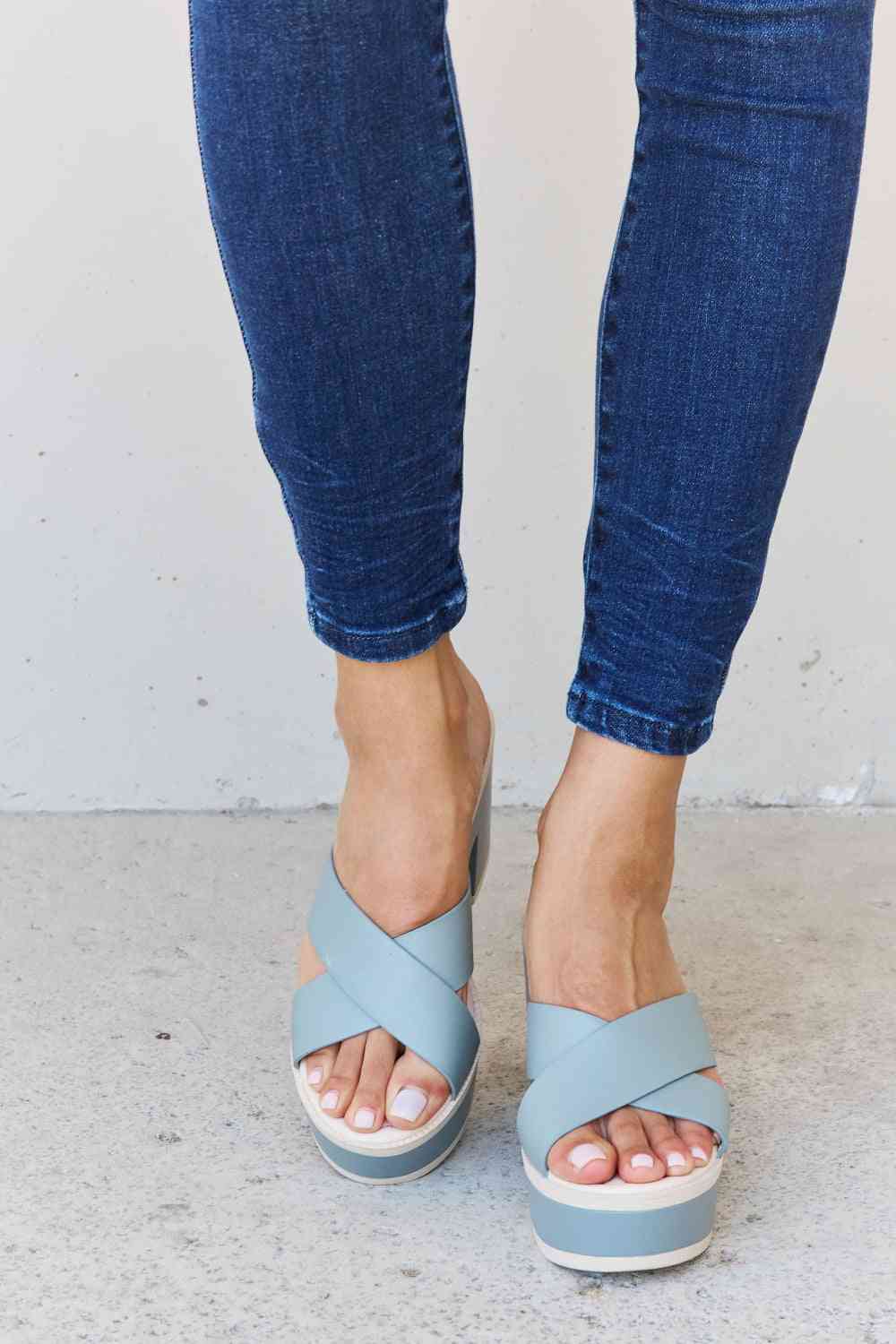 Weeboo Cherish The Moments Contrast Platform Sandals in Misty Blue - Ladyez