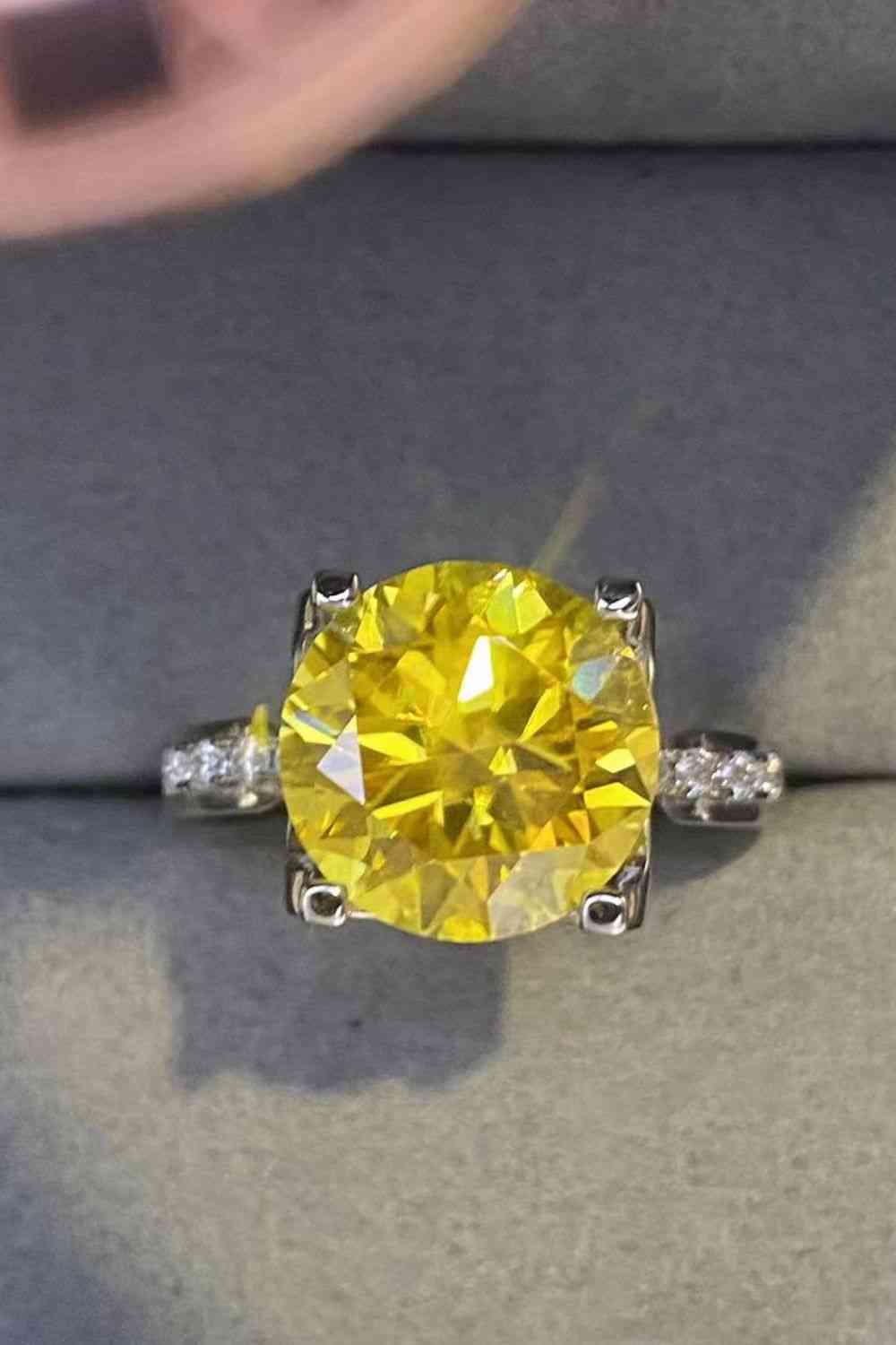 5 Carat Moissanite 925 Sterling Silver Ring in Banana Yellow - Ladyez