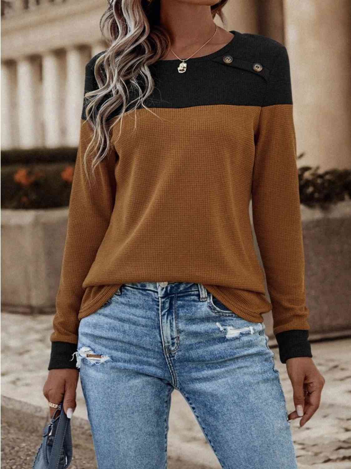Contrast Buttoned Round Neck Long Sleeve T-Shirt - Ladyez