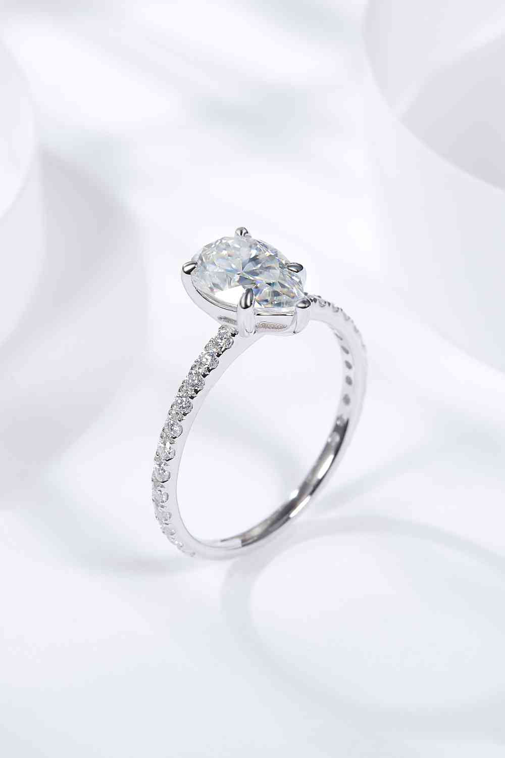 1.8 Carat Moissanite Side Stone Ring - Ladyez