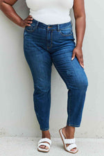 Judy Blue Aila Regular Full Size Mid Rise Cropped Relax Fit Jeans - Ladyez
