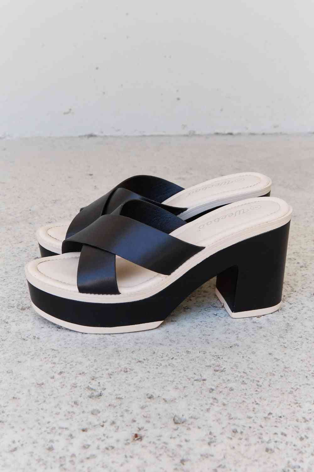 Weeboo Cherish The Moments Contrast Platform Sandals in Black - Ladyez