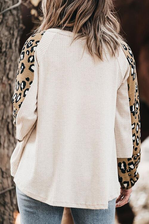 Plus Size Leopard V-Neck Raglan Sleeve Blouse - Ladyez