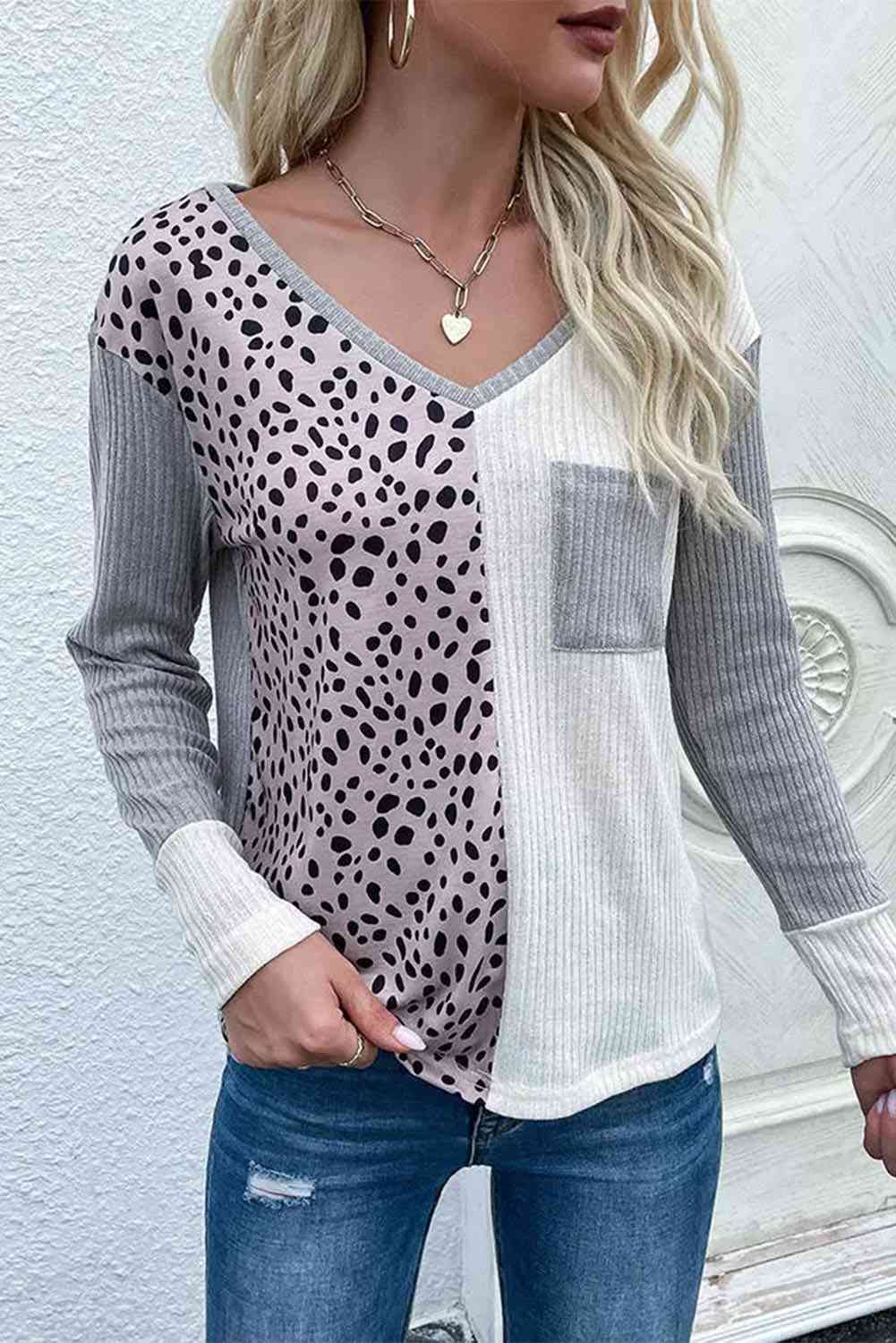 Color Block V-Neck Ribbed Top with Pocket - Ladyez