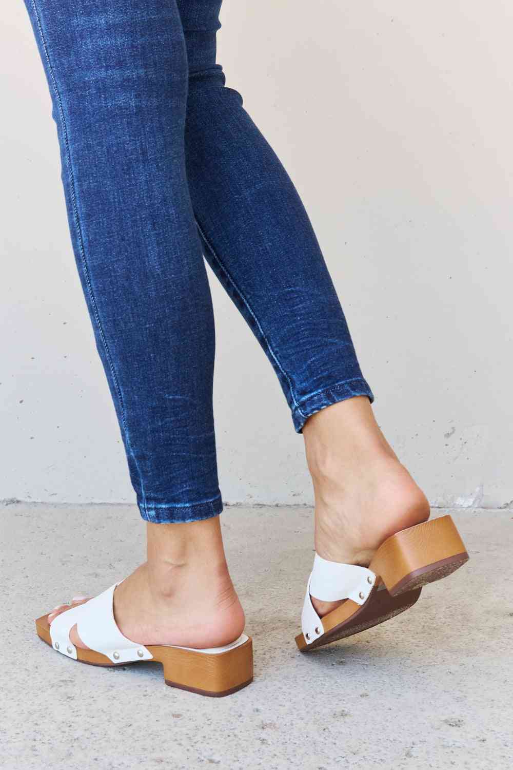Weeboo Step Into Summer Criss Cross Wooden Clog Mule in White - Ladyez